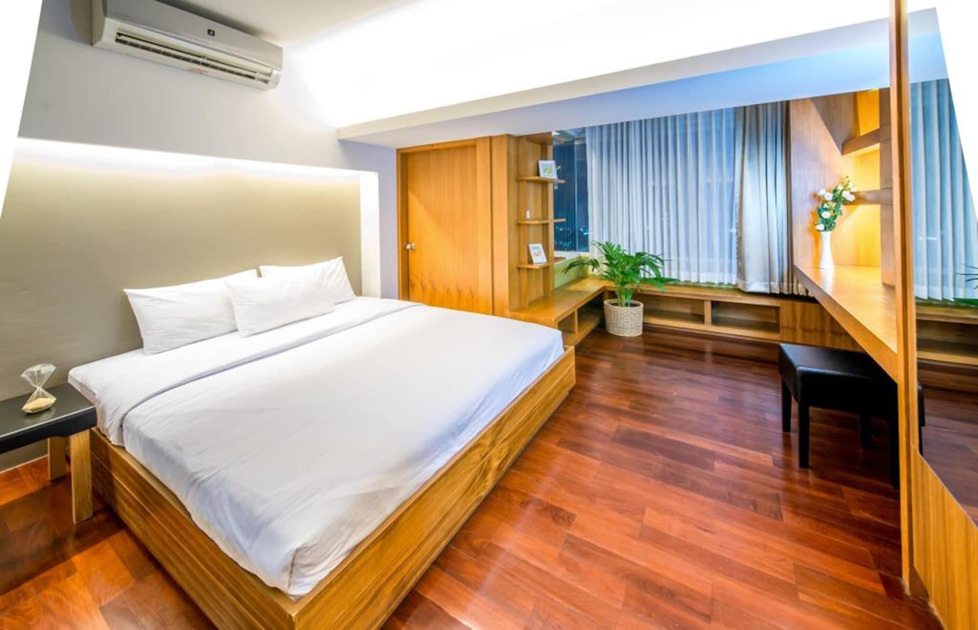 Laemtong Serviced Apartment Si Racha Exterior foto