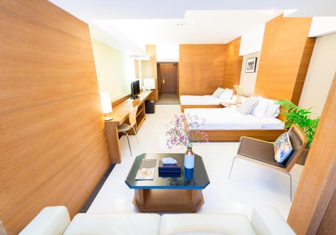 Laemtong Serviced Apartment Si Racha Exterior foto