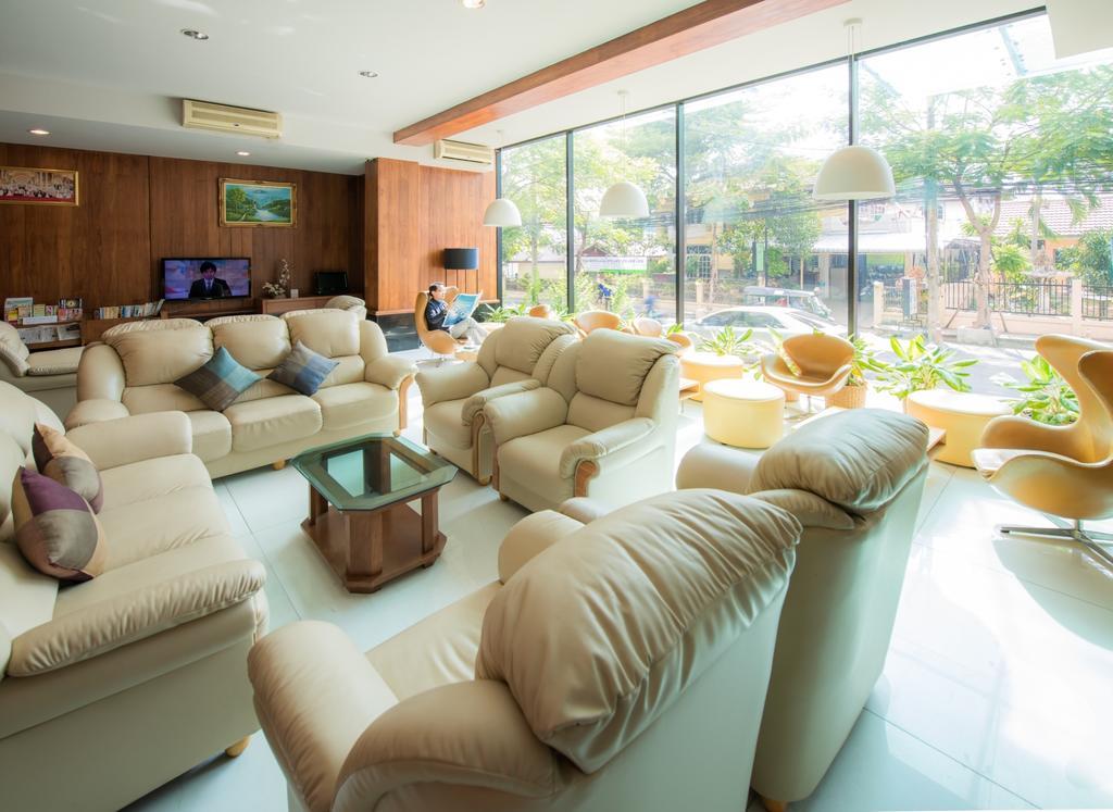 Laemtong Serviced Apartment Si Racha Exterior foto