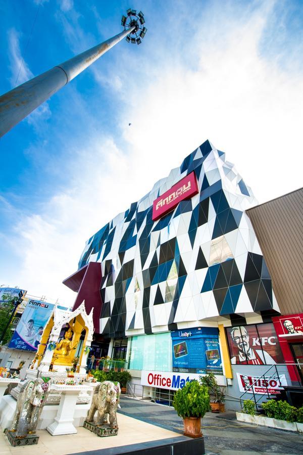 Laemtong Serviced Apartment Si Racha Exterior foto